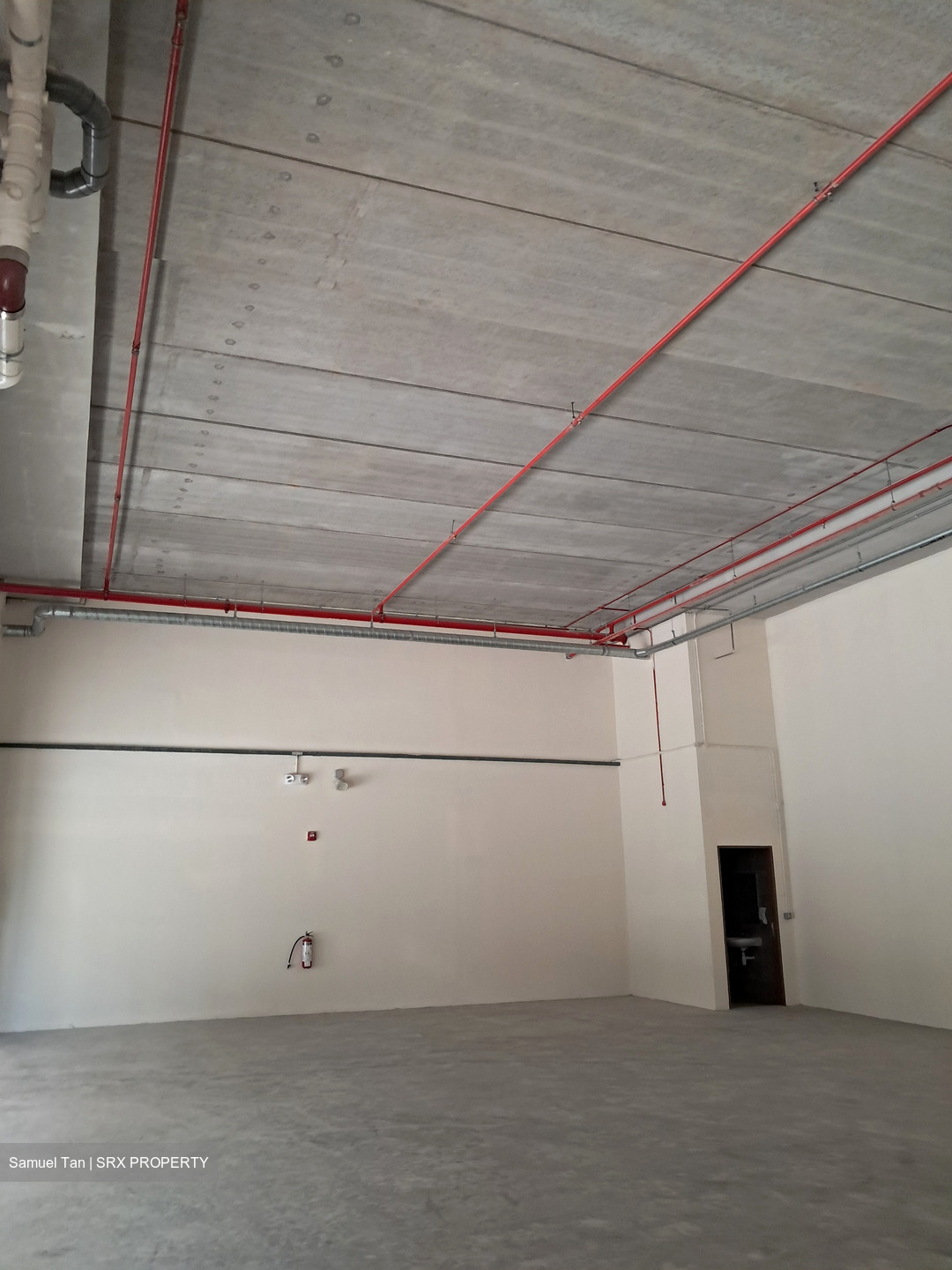 Stellar@tampines (D18), Retail #599733881